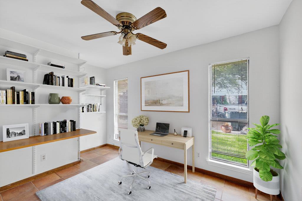 2202 Cypress PT E