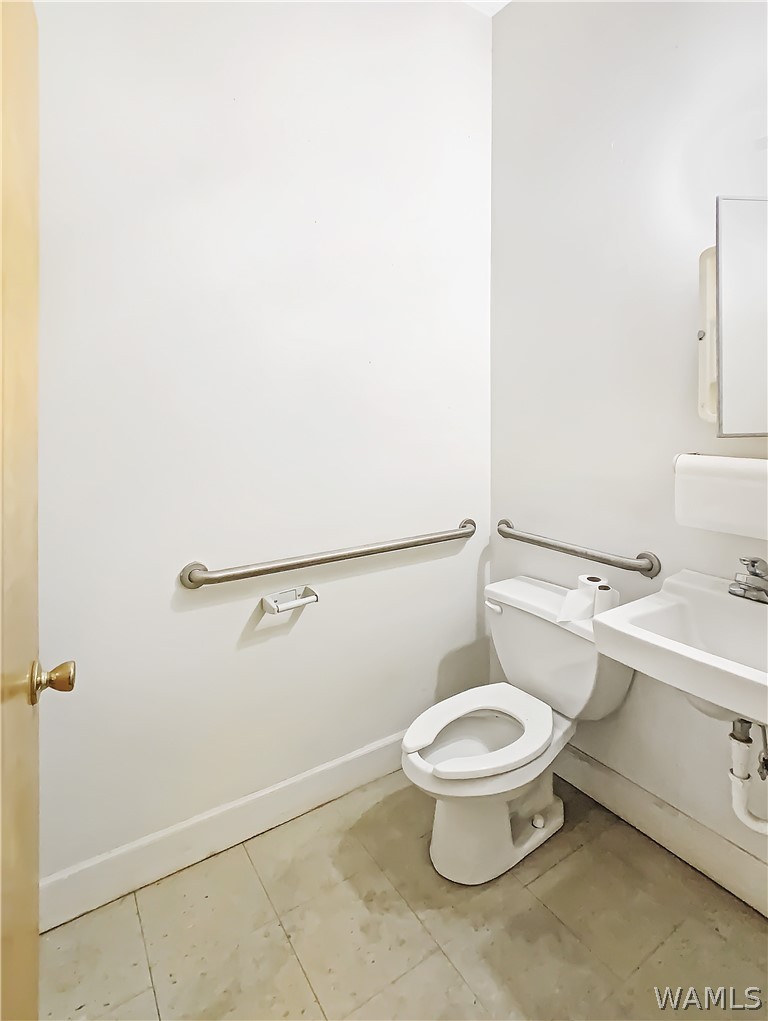 2710 Southside Drive