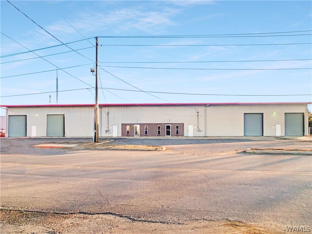 2710 Southside Drive