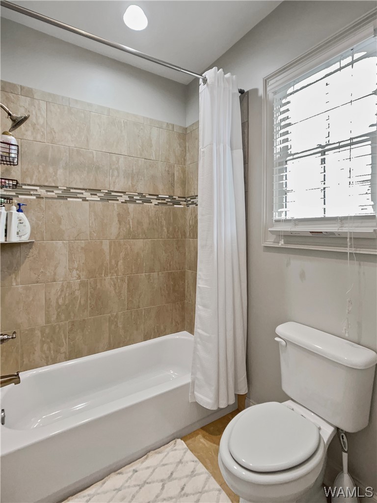 6312 Woodlands Trail Place