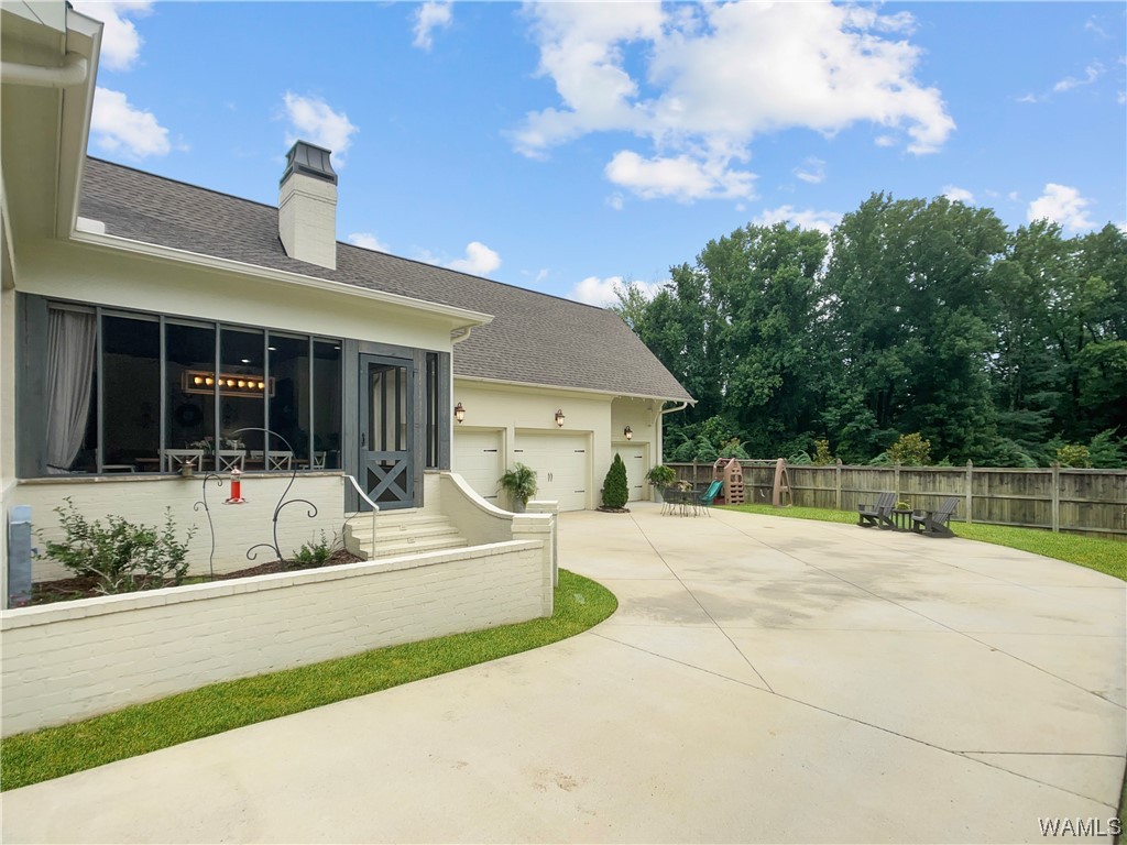 6312 Woodlands Trail Place