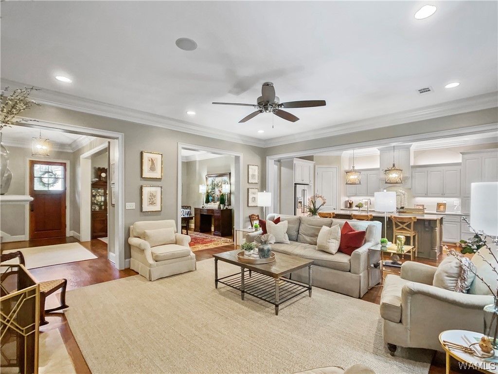 6312 Woodlands Trail Place