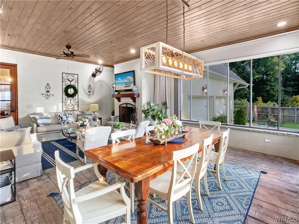 6312 Woodlands Trail Place