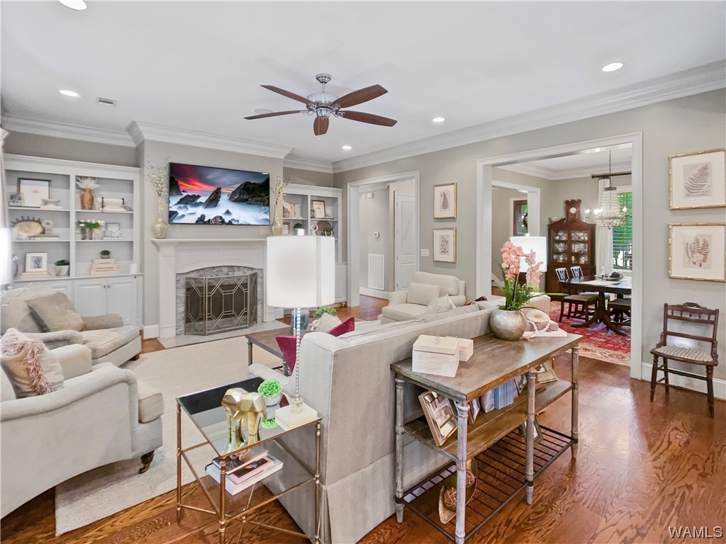 6312 Woodlands Trail Place