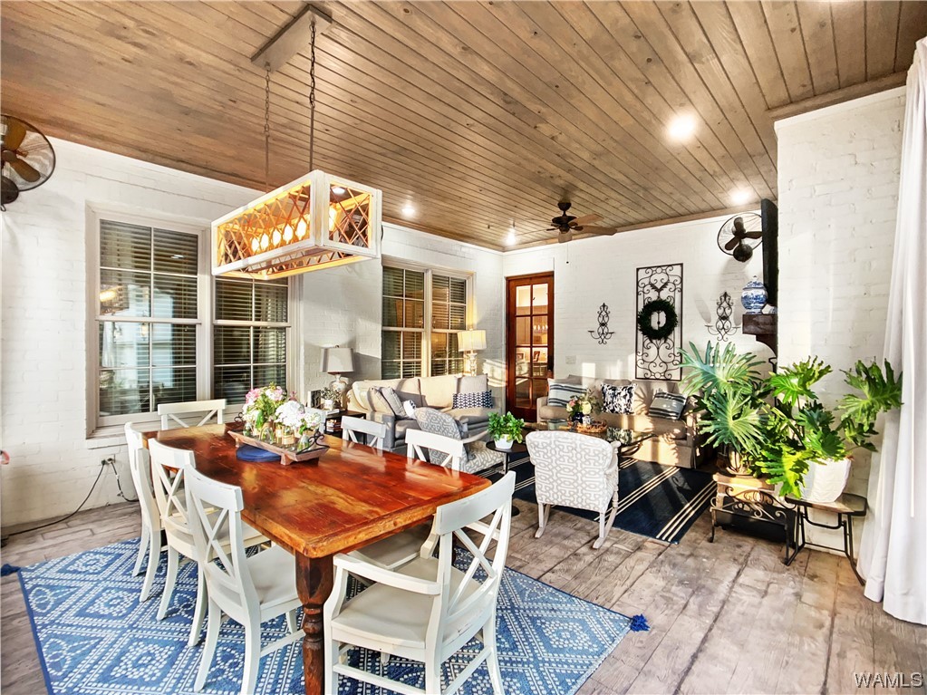 6312 Woodlands Trail Place