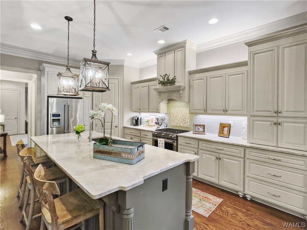 6312 Woodlands Trail Place