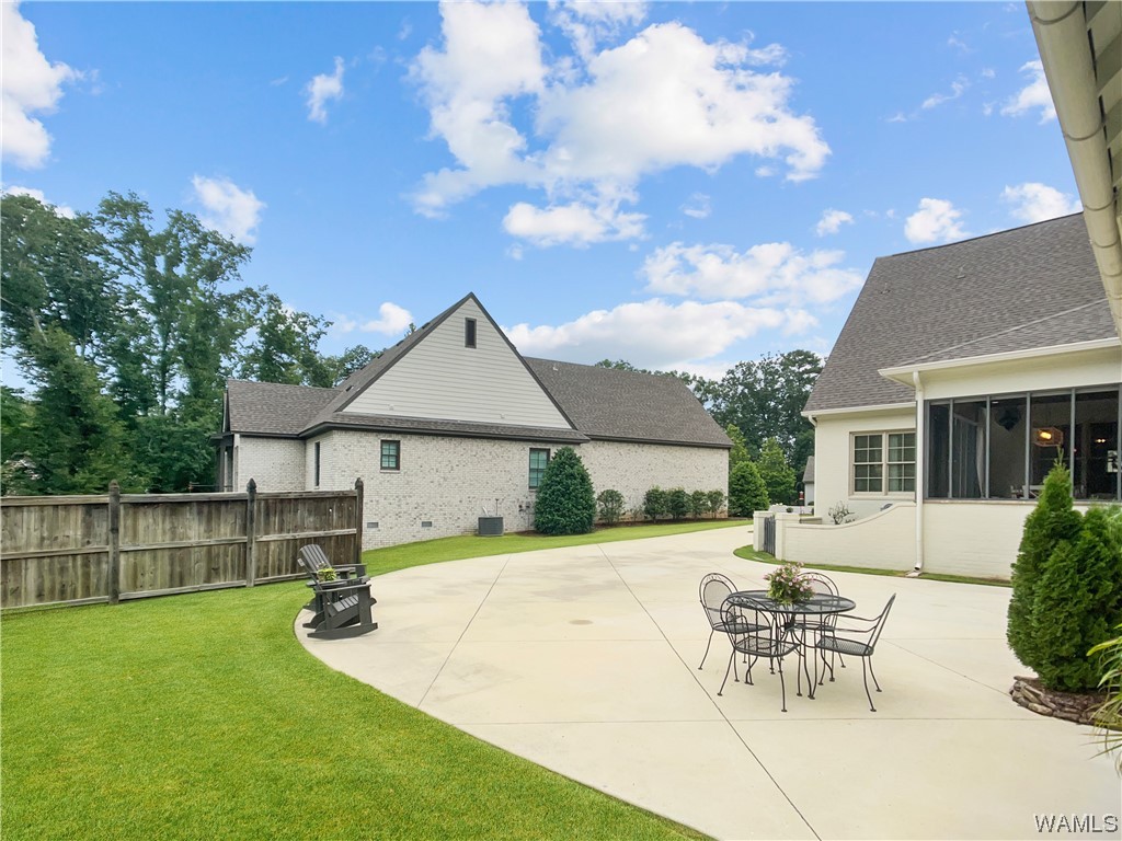 6312 Woodlands Trail Place