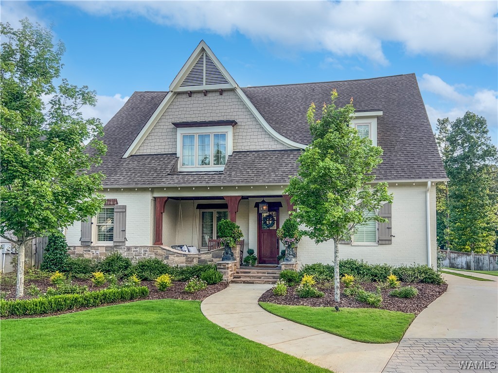 6312 Woodlands Trail Place