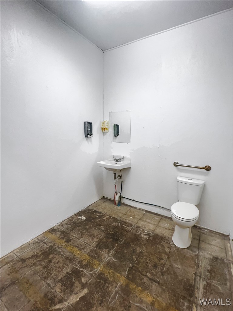 Former Food Bank - Full Lease