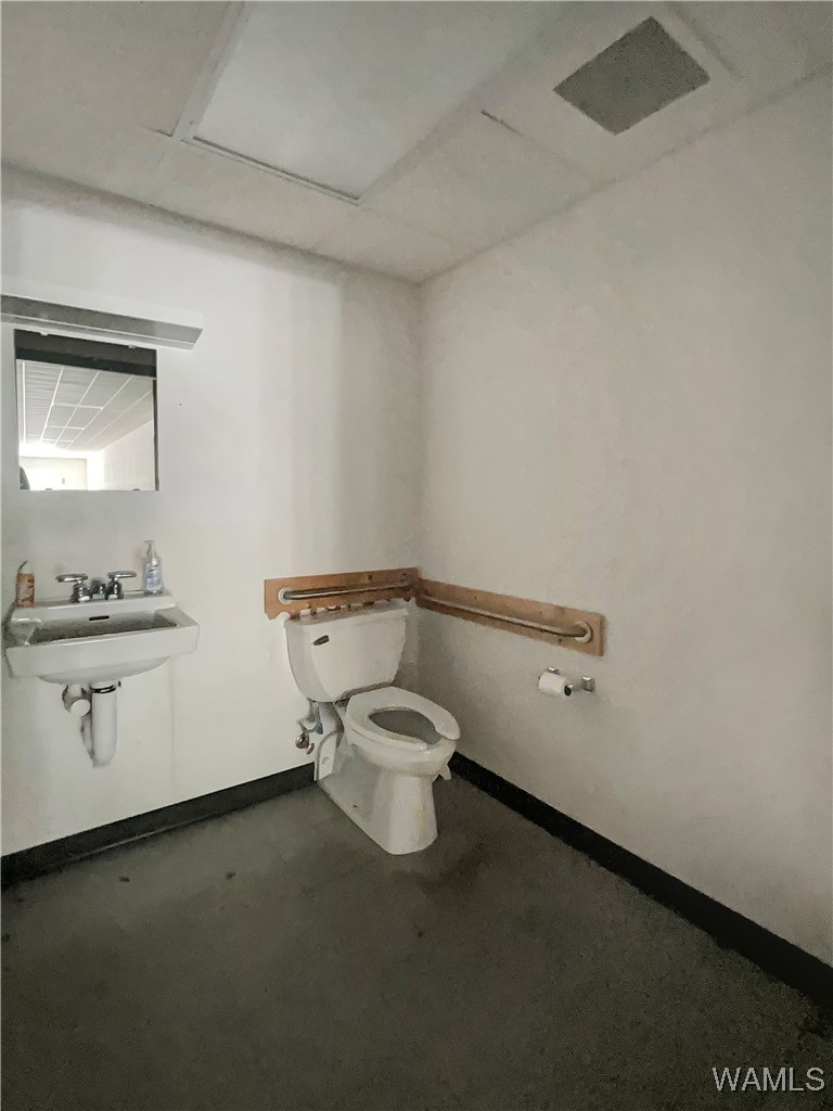 Skyline Plaza, Suite E