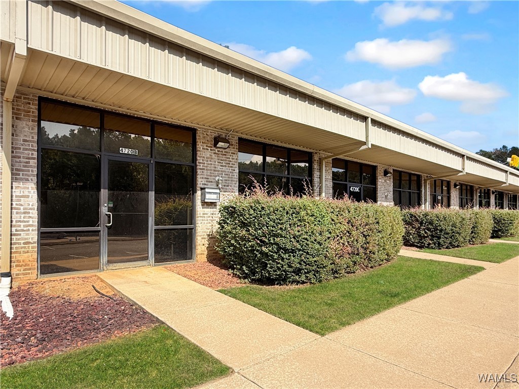 Breckenridge Office Park, Suite B