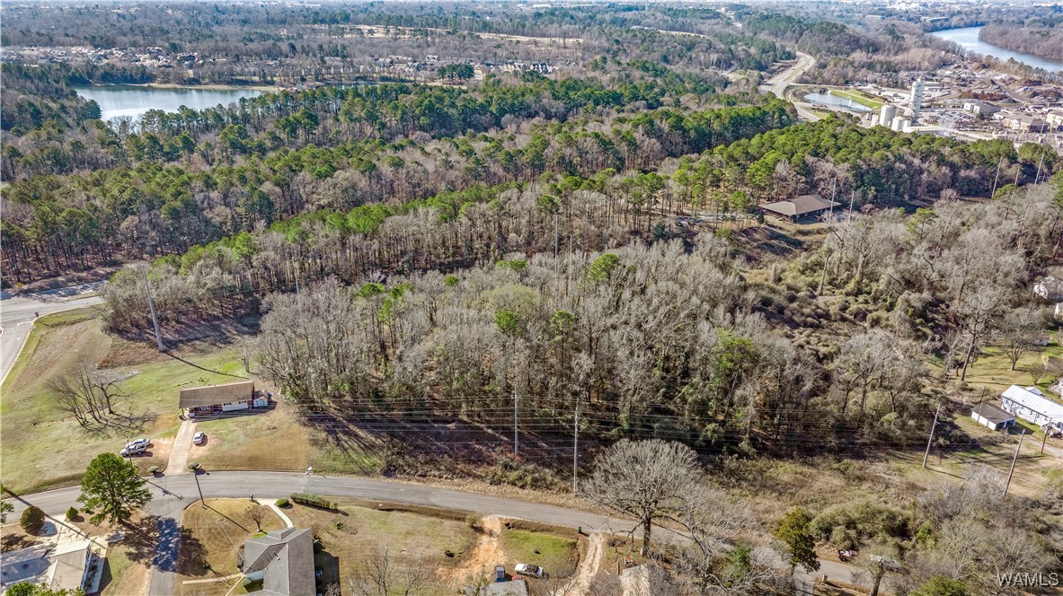 2700 Jack Warner Pkwy