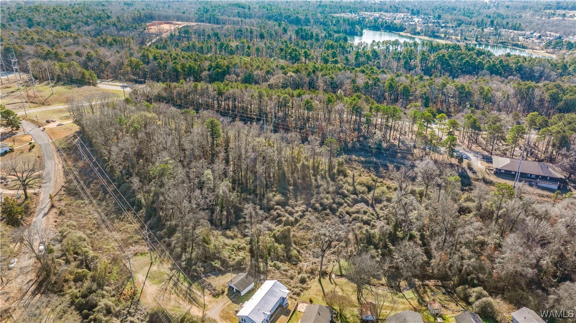 2700 Jack Warner Pkwy