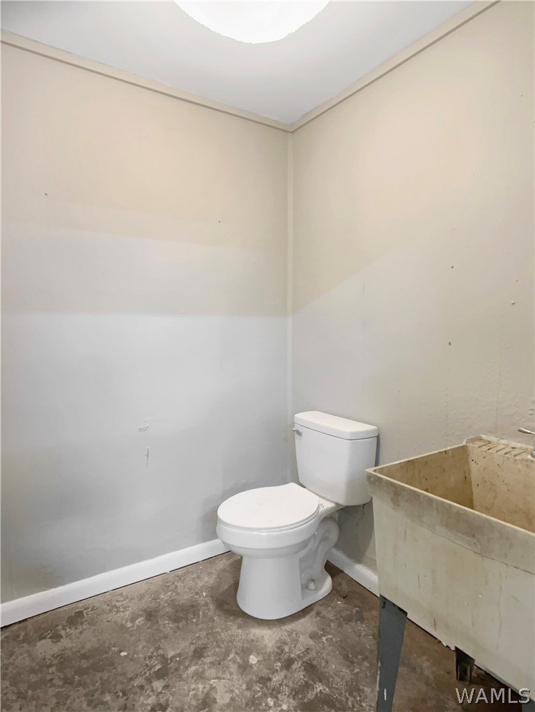 2565 Government Blvd Unit: C