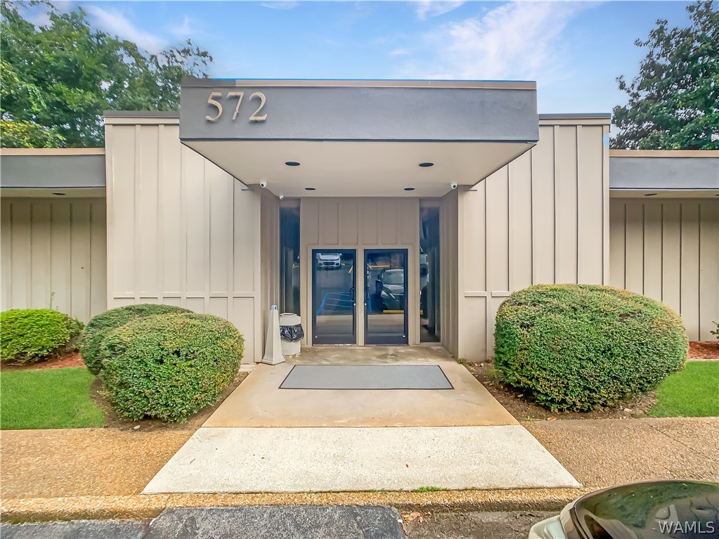 578 Azalea Rd Unit: 126