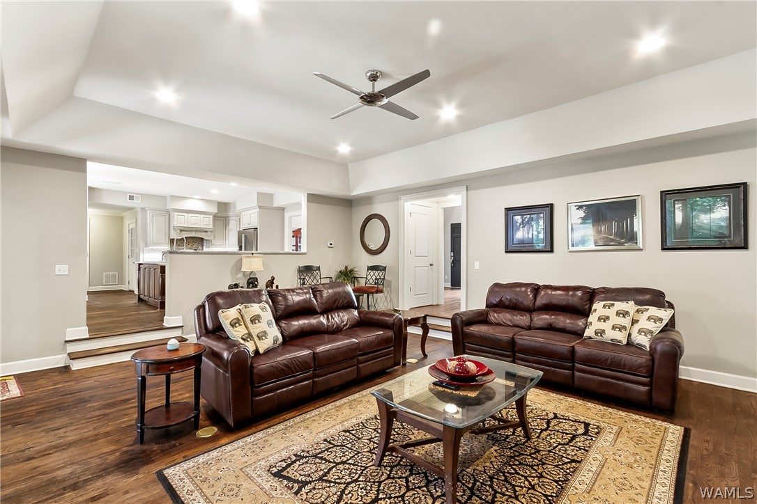 2124 Westminster Lane