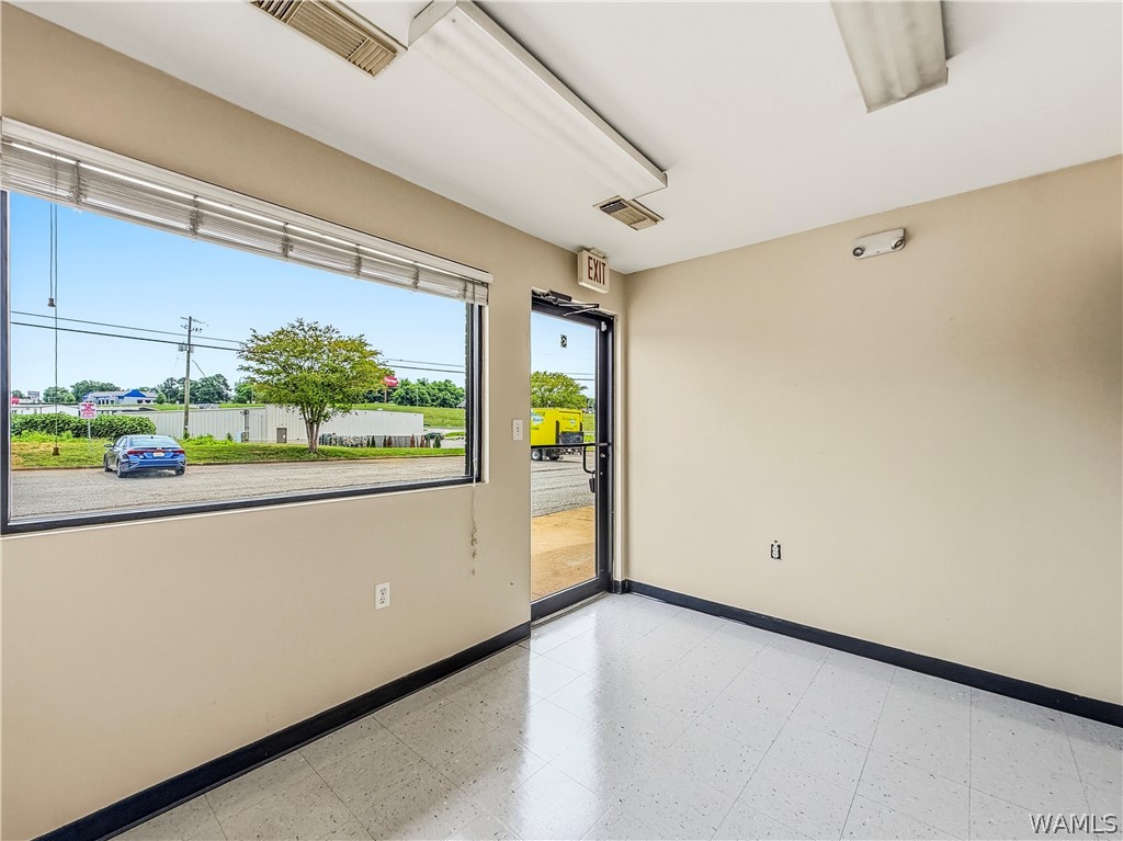 700 61st Street Unit: 3