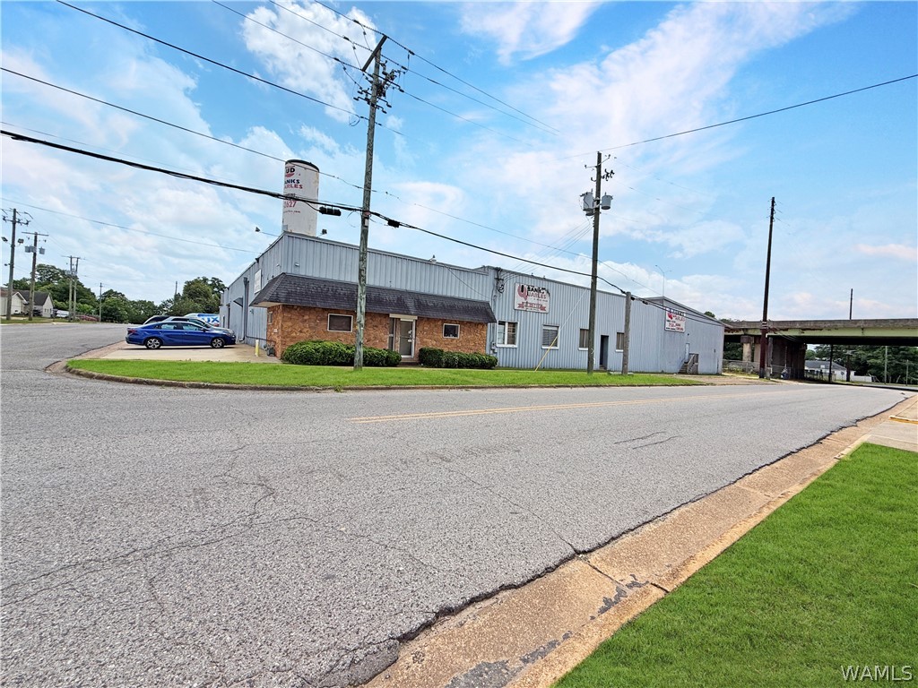 2501 17th St Street Unit: 2