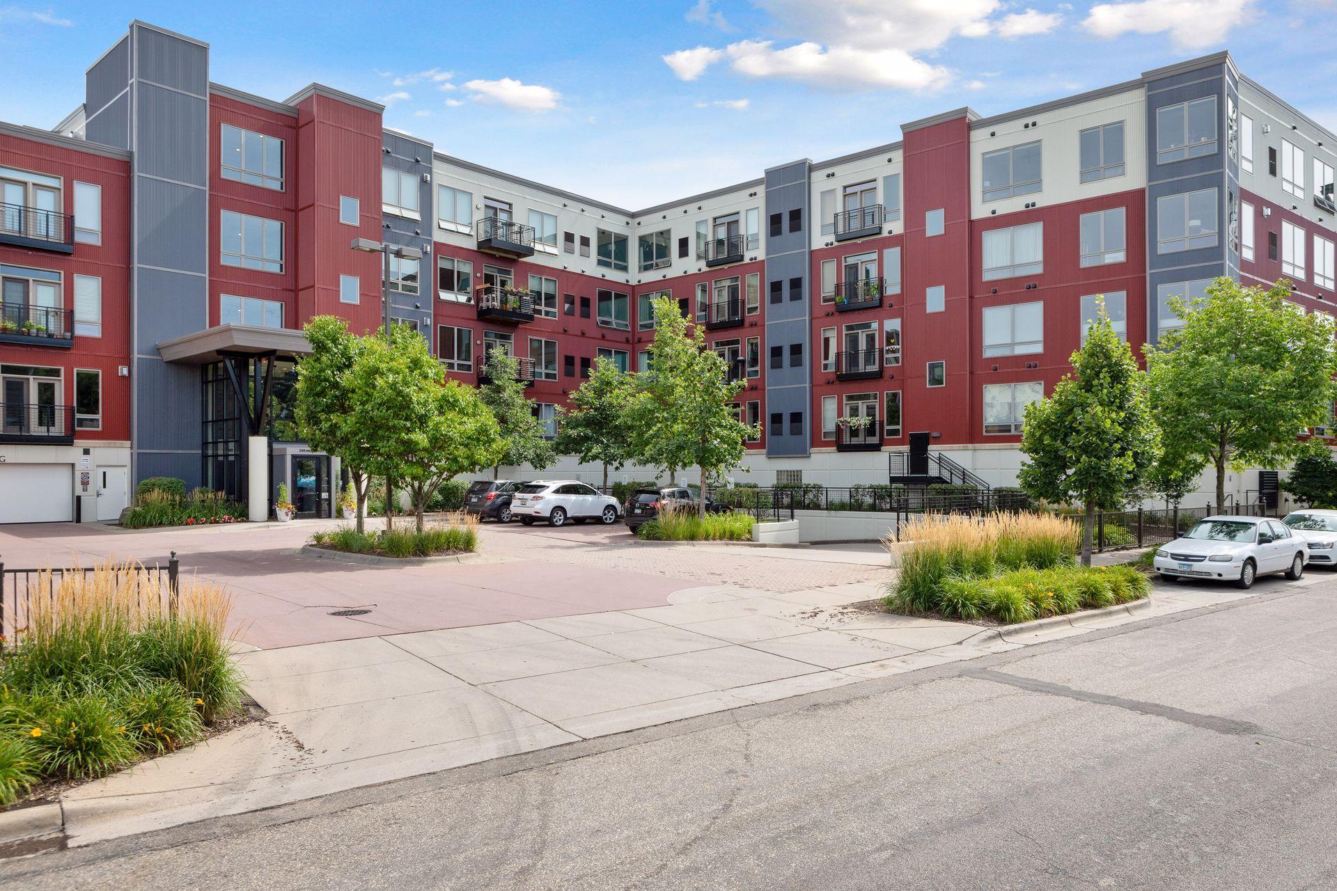 240 Spring Street Unit: 308