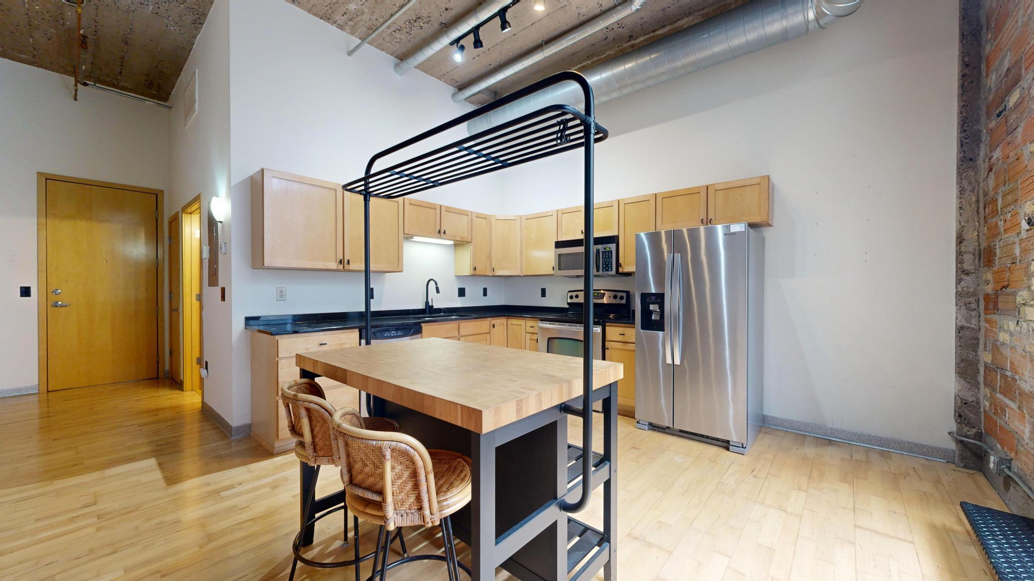 521 S 7th St Unit: 519