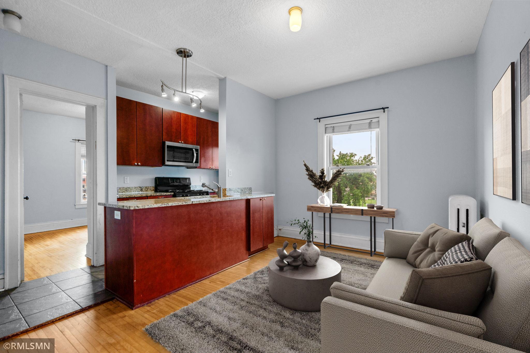 2881 Irving Avenue S Unit: 305