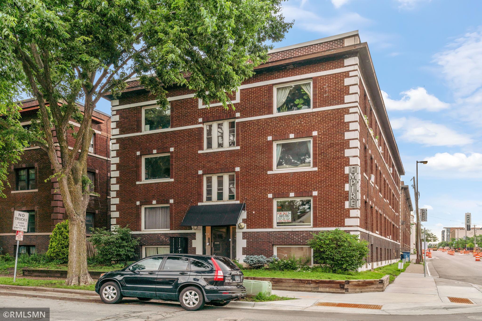 2881 Irving Avenue S Unit: 305