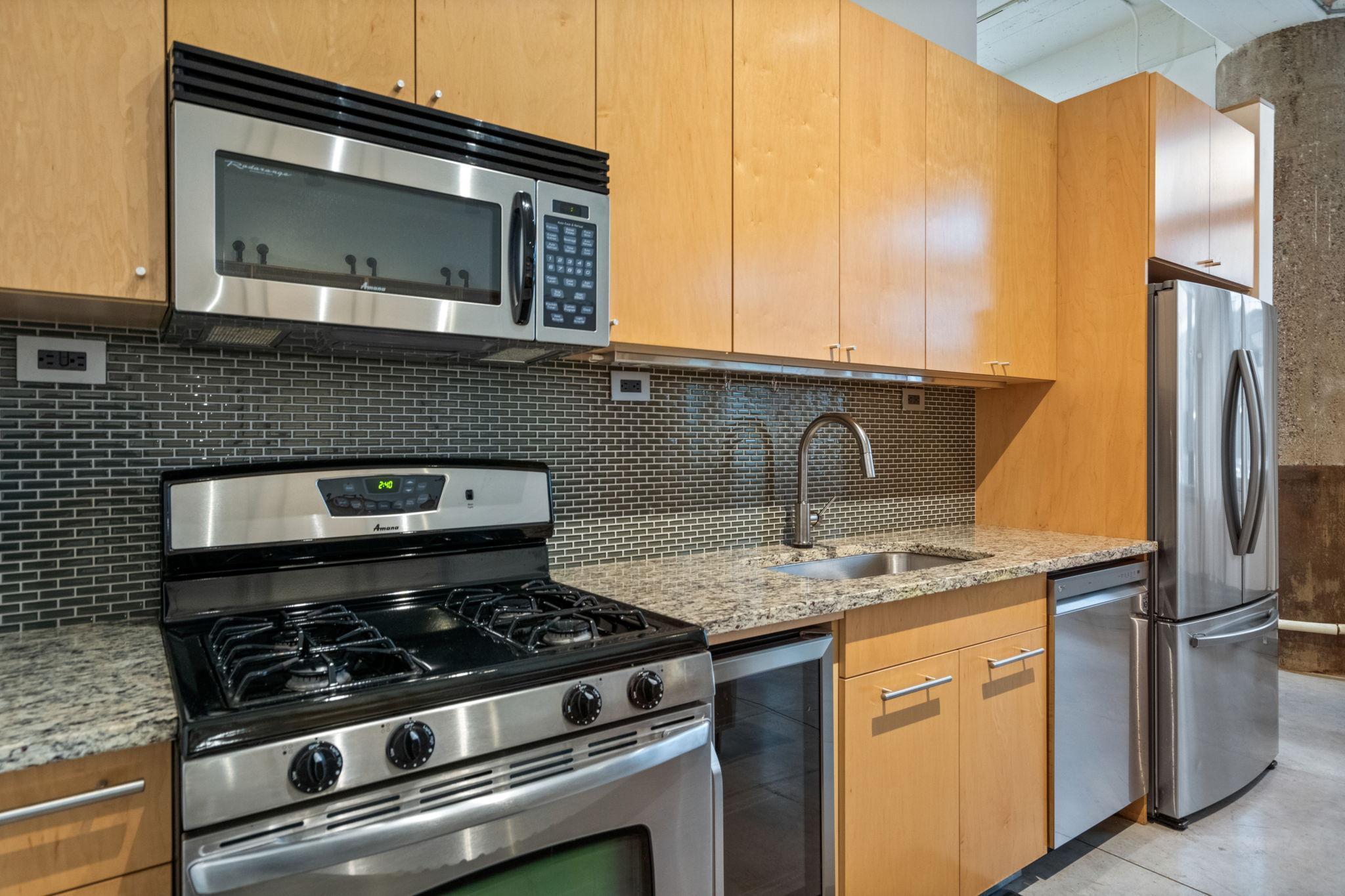 700 Washington Avenue N Unit: 313
