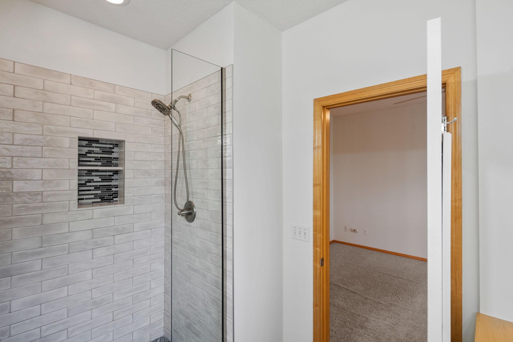41 4th Avenue N Unit: 102