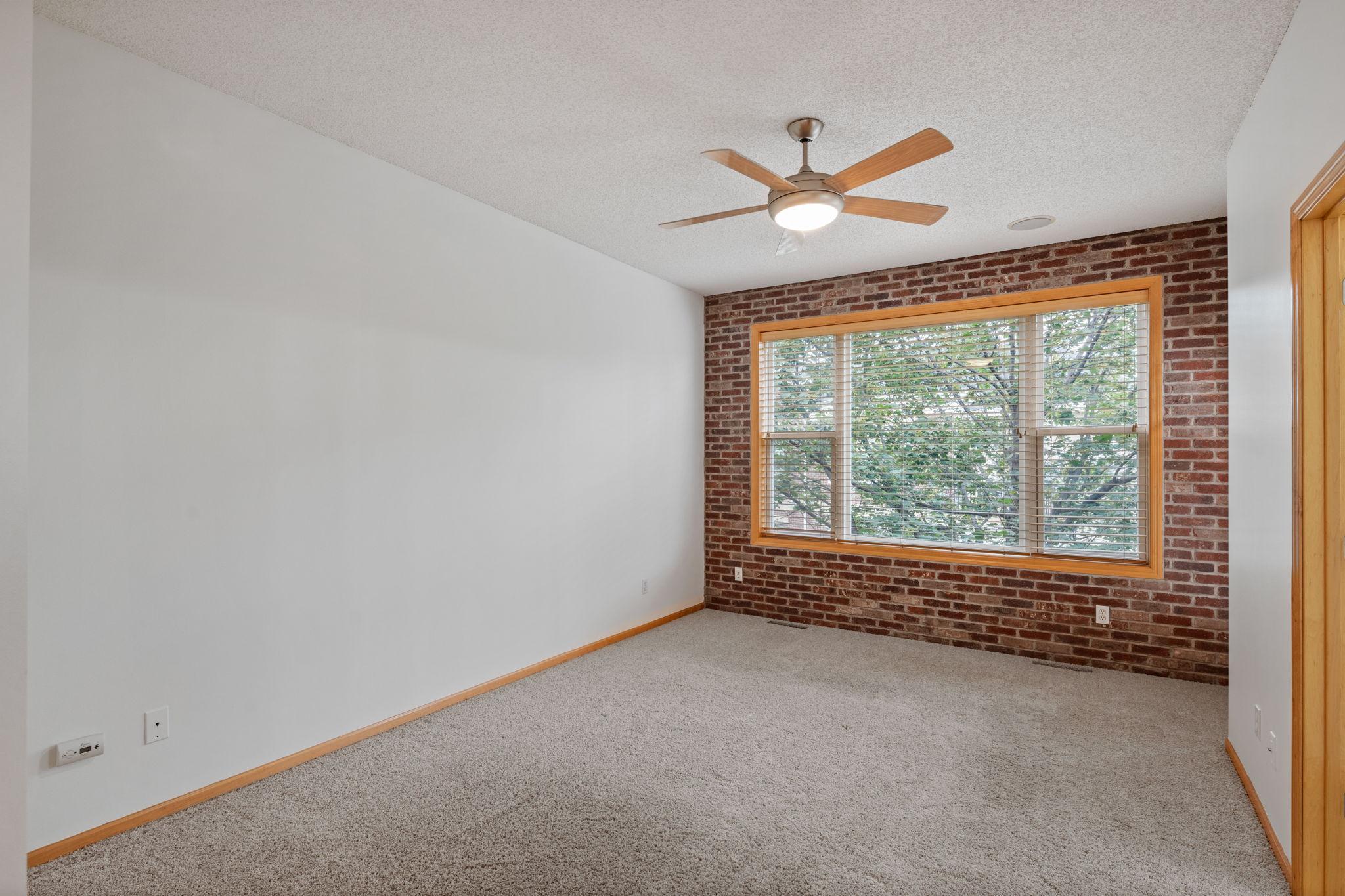 41 4th Avenue N Unit: 102