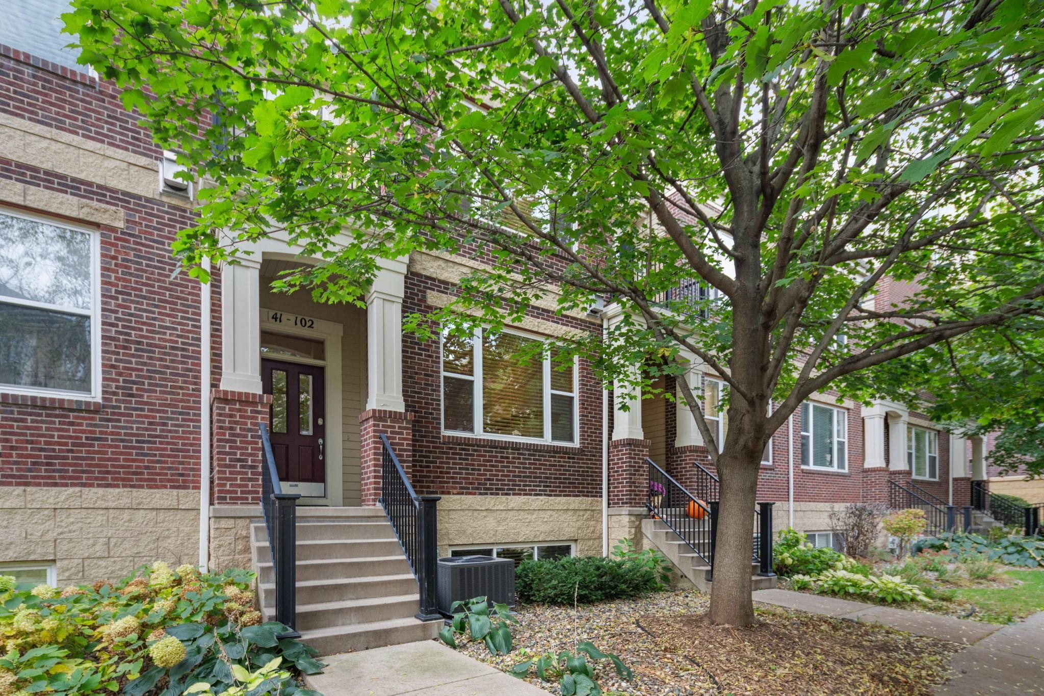 41 4th Avenue N Unit: 102