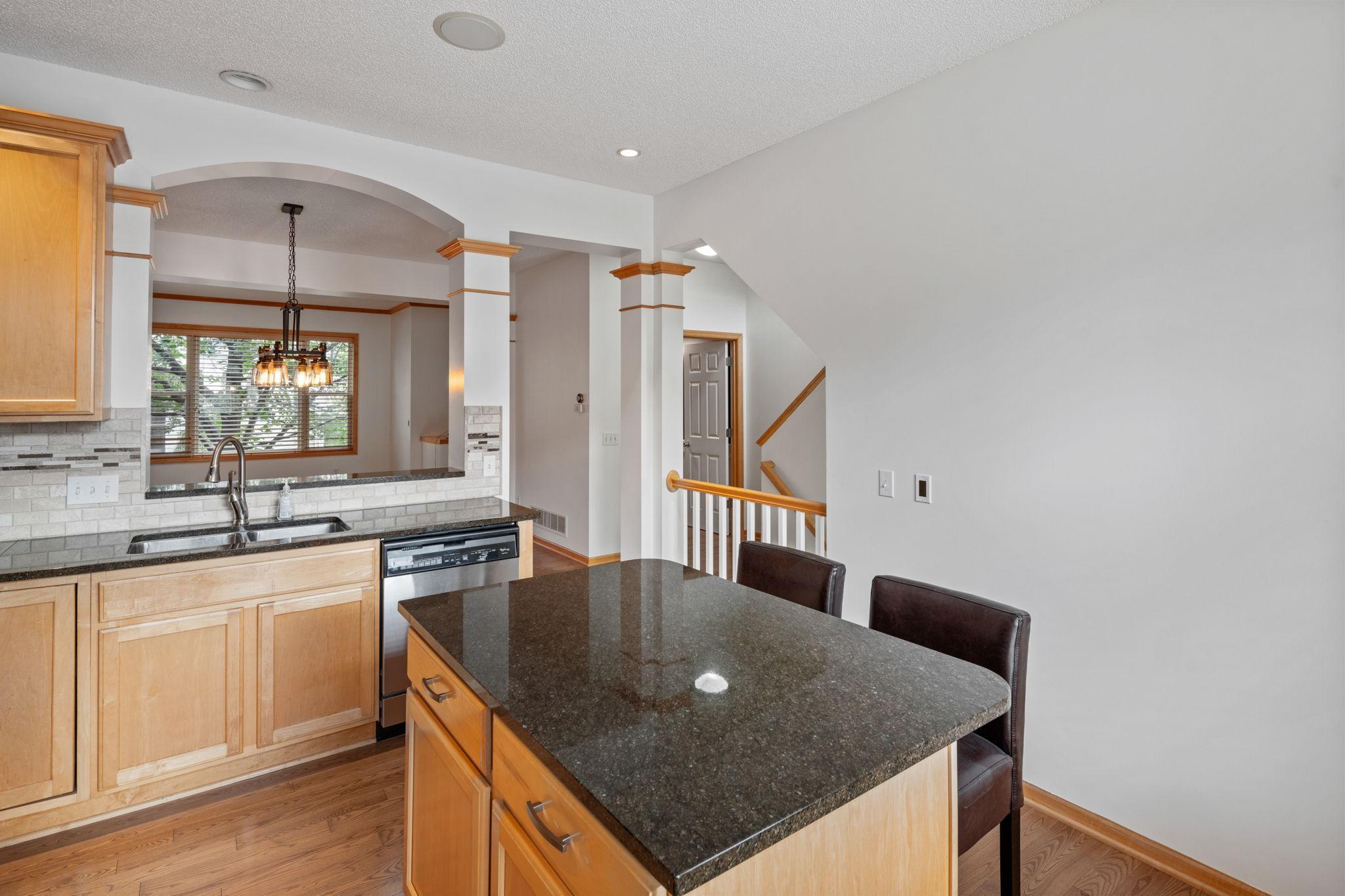 41 4th Avenue N Unit: 102