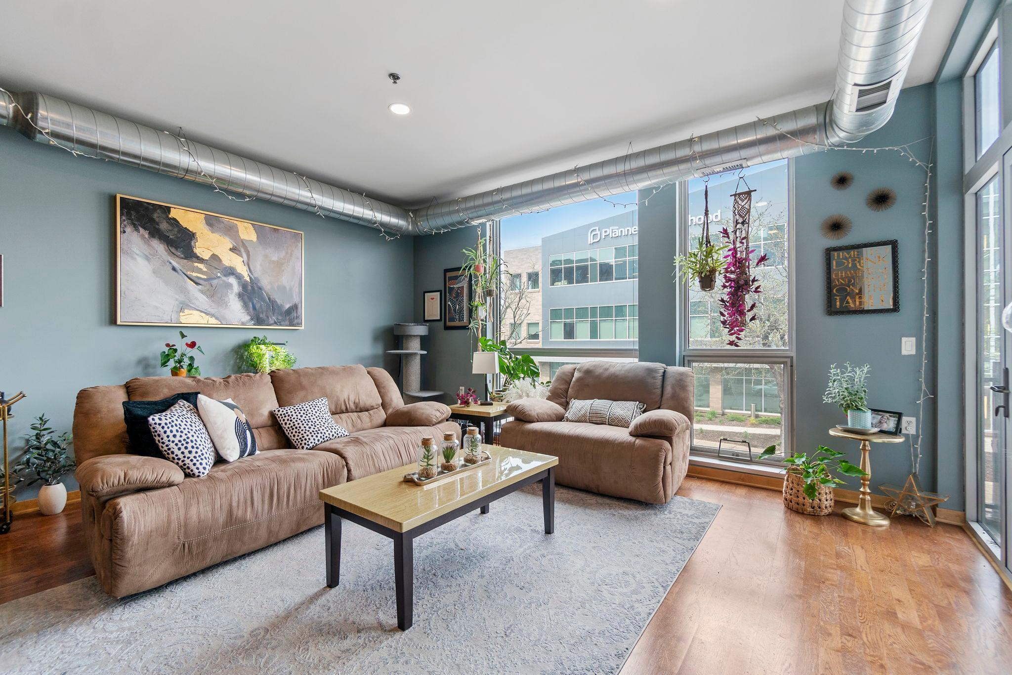 1211 Lagoon Avenue Unit: 203