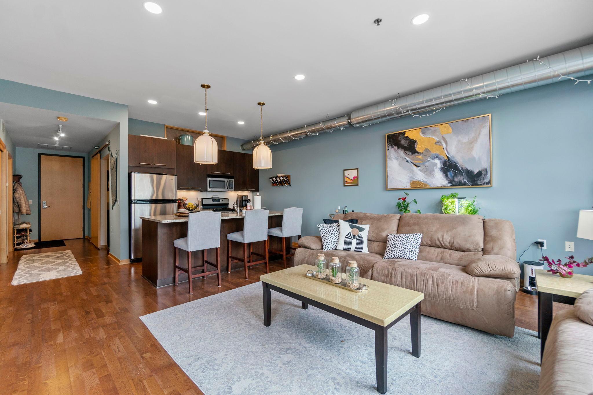1211 Lagoon Avenue Unit: 203