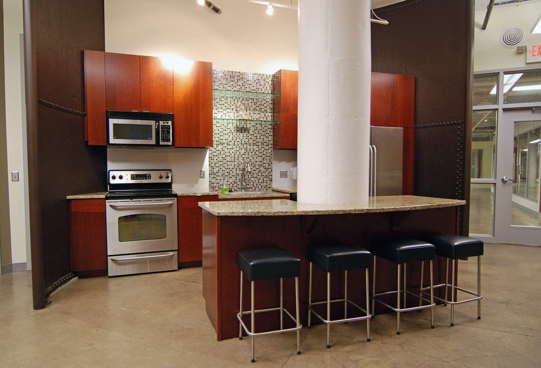 730 Stinson Blvd Unit: 303