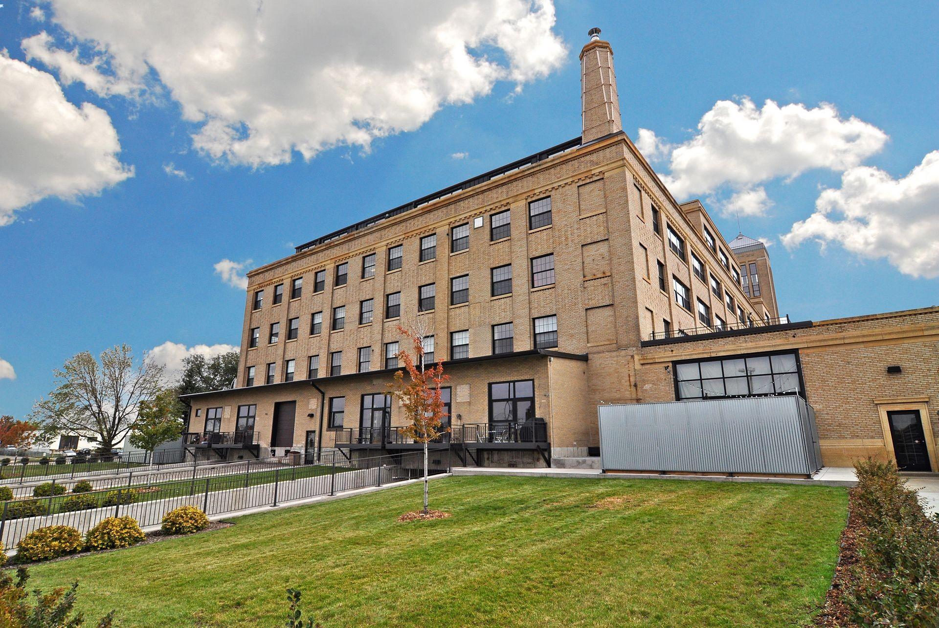730 Stinson Blvd Unit: 303