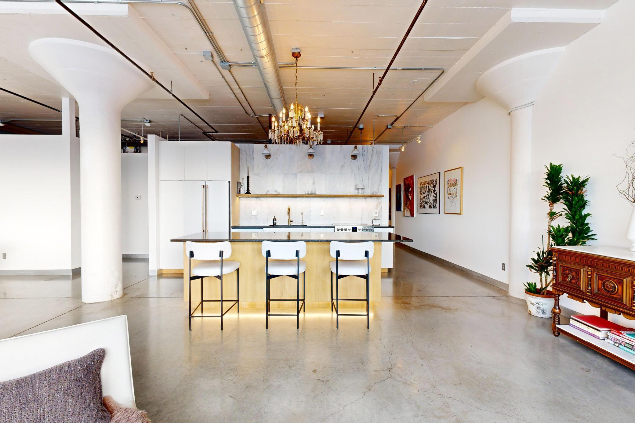 730 Stinson Blvd Unit: 303