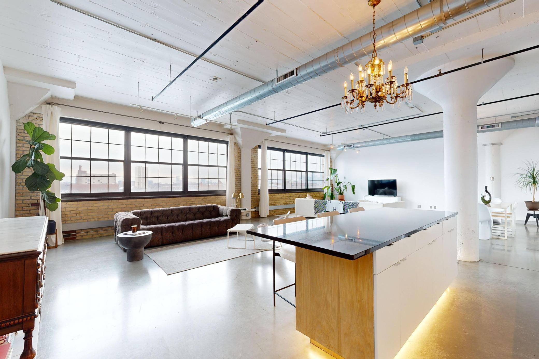 730 Stinson Blvd Unit: 303