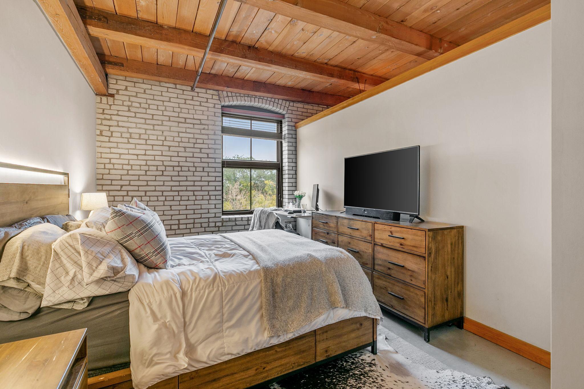 127 5th St NE Unit: 307
