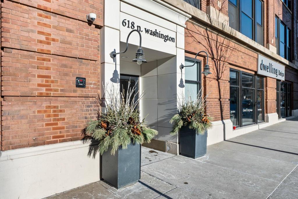 618 Washington Ave N Unit: 601