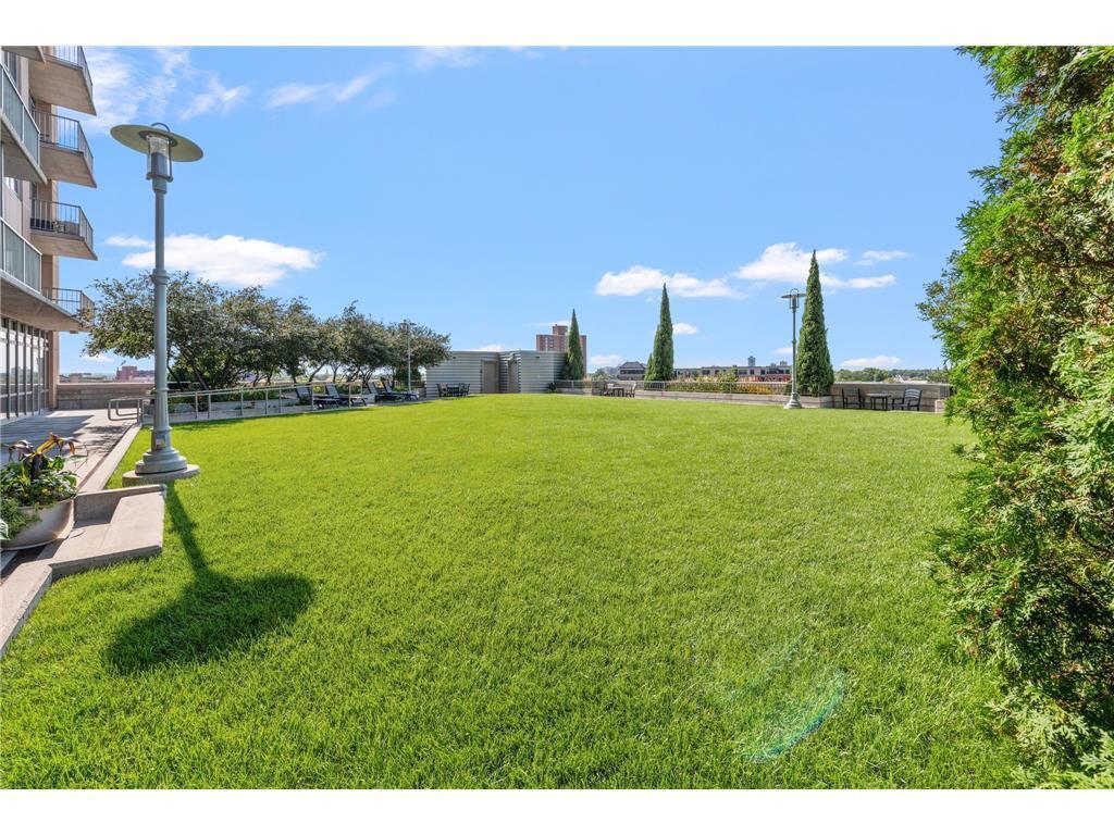 929 Portland Avenue Unit: 1109