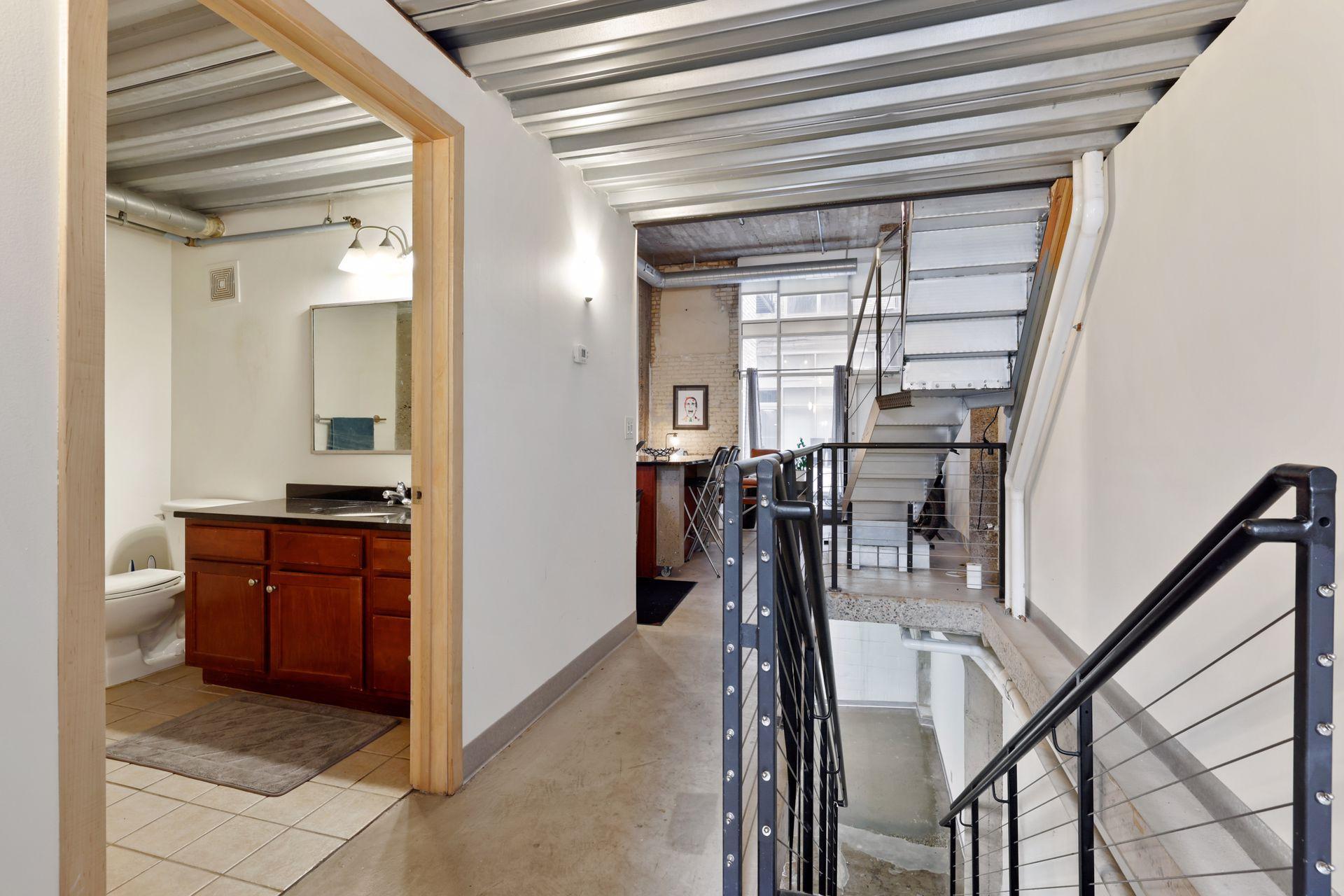 521 S 7th Street Unit: 105