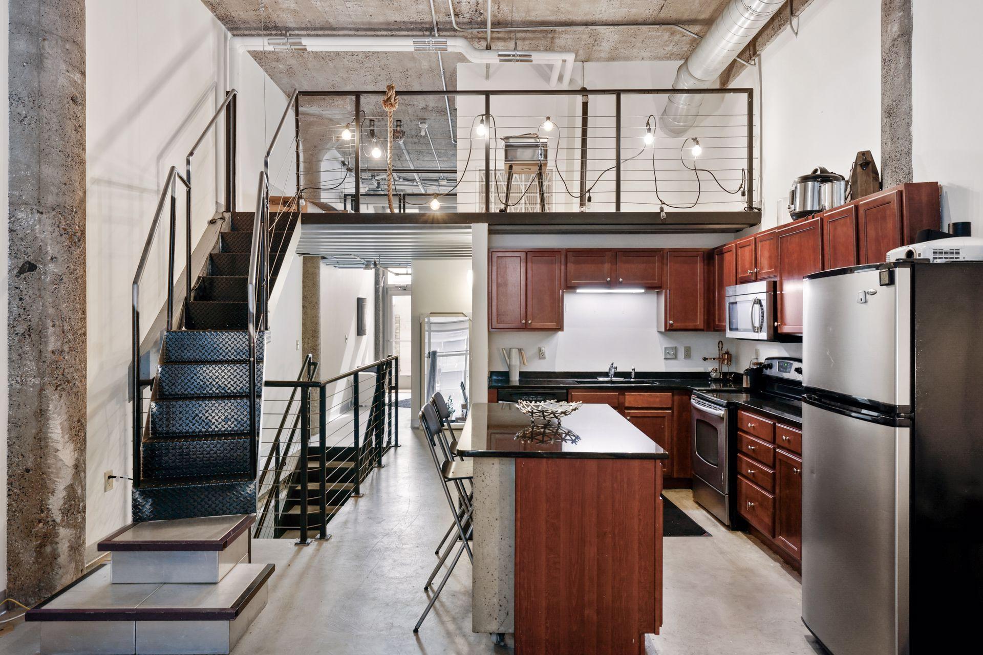521 S 7th Street Unit: 105