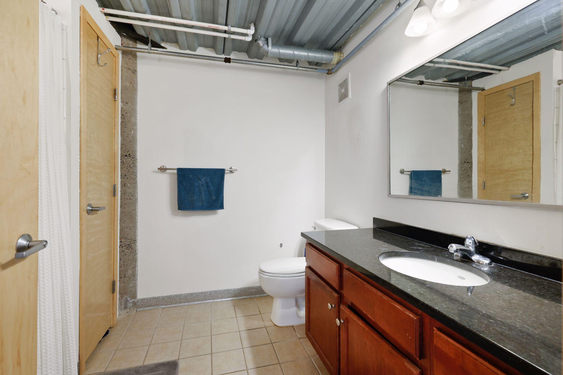 521 S 7th Street Unit: 105