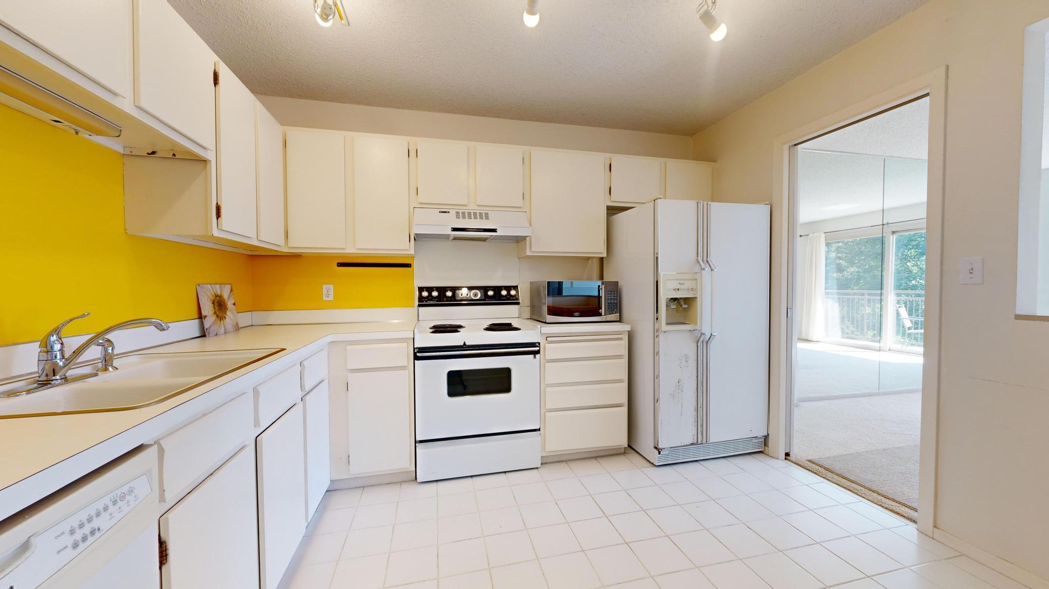 210 W Grant St Unit: 204