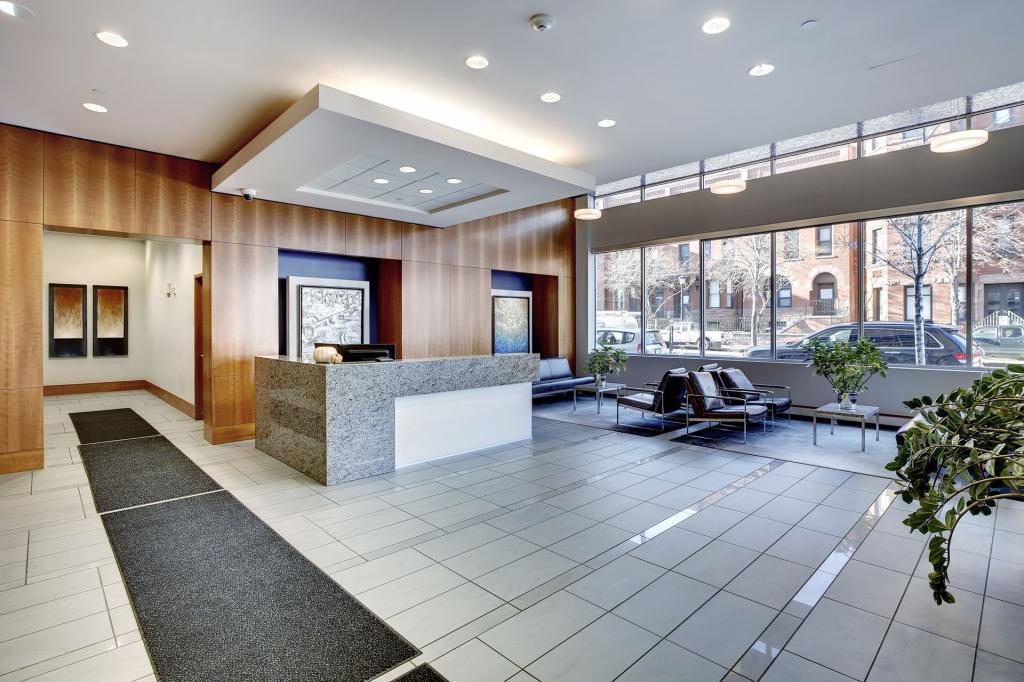 929 Portland Avenue Unit: 1810