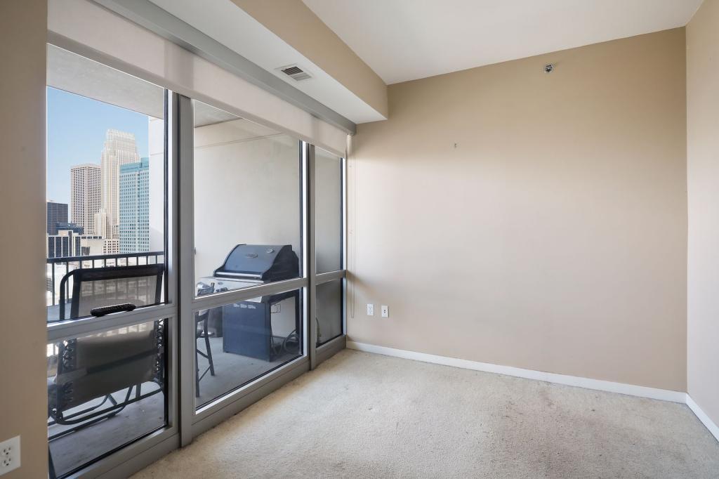 929 Portland Avenue Unit: 1810