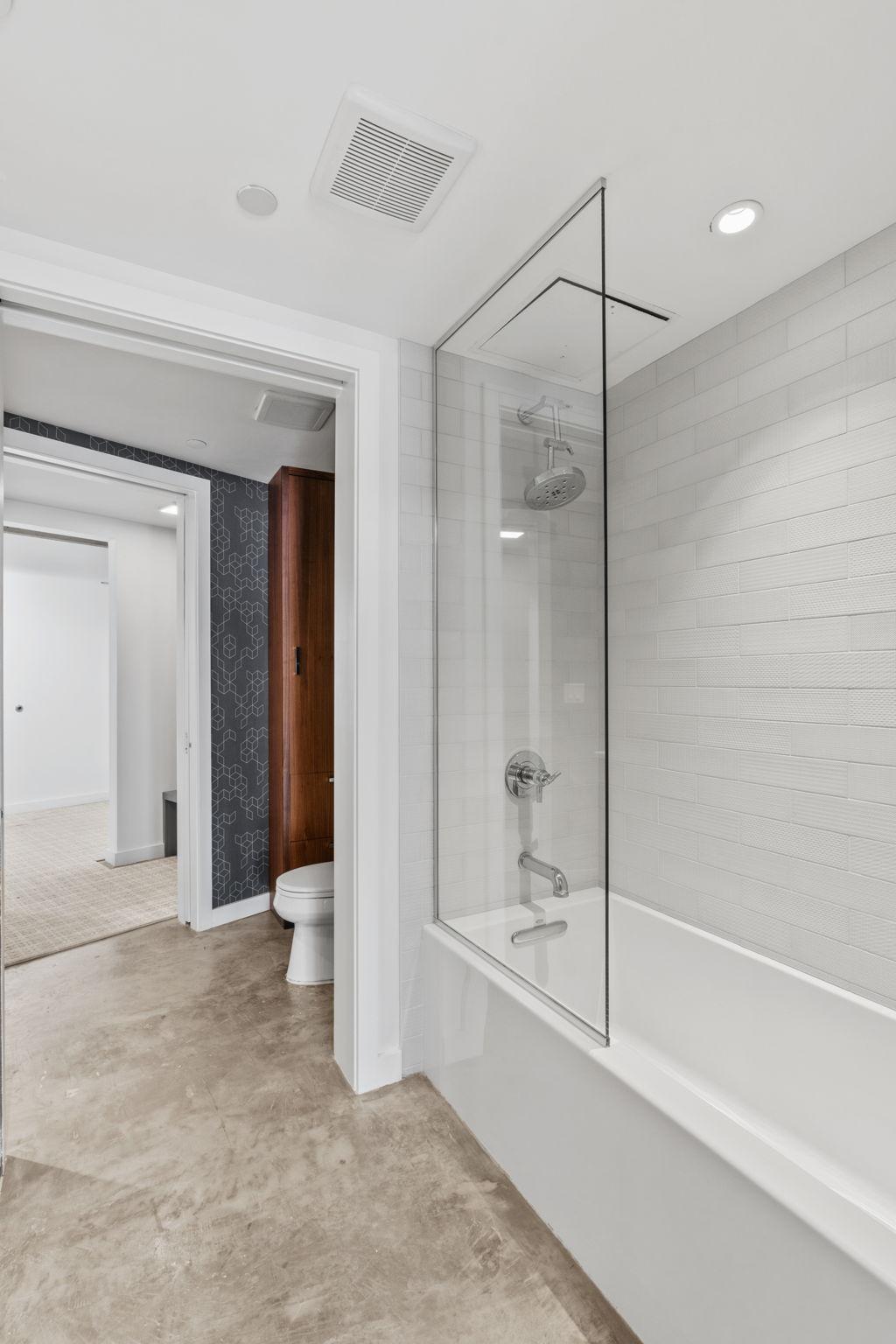 404 Washington Avenue N Unit: 506