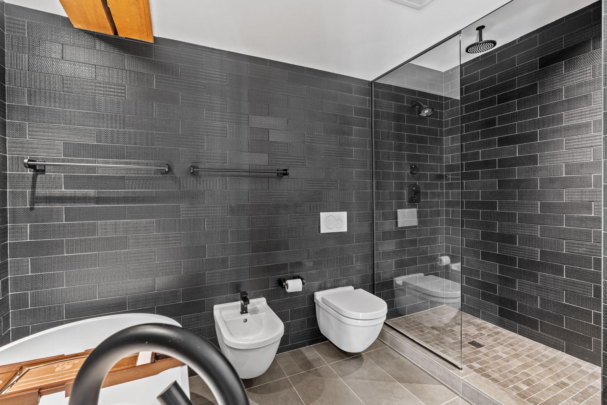 404 Washington Avenue N Unit: 506