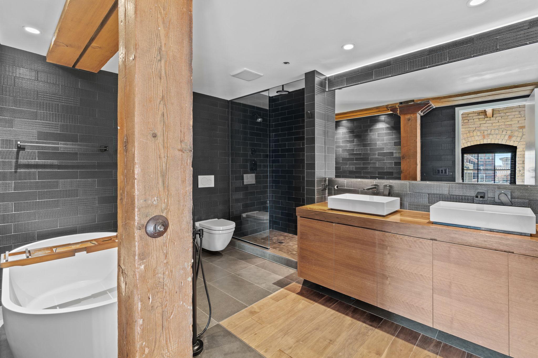 404 Washington Avenue N Unit: 506