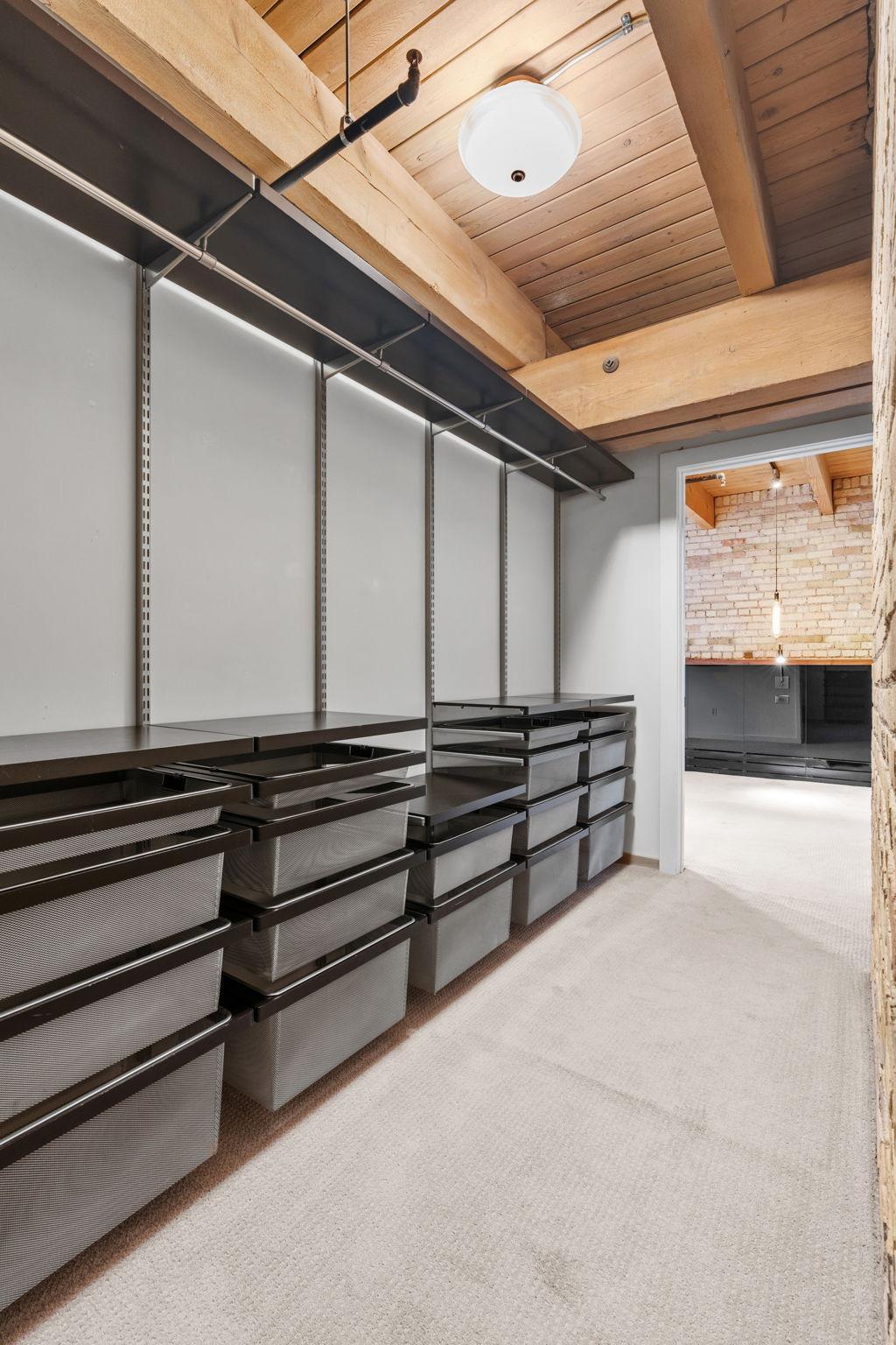 404 Washington Avenue N Unit: 506